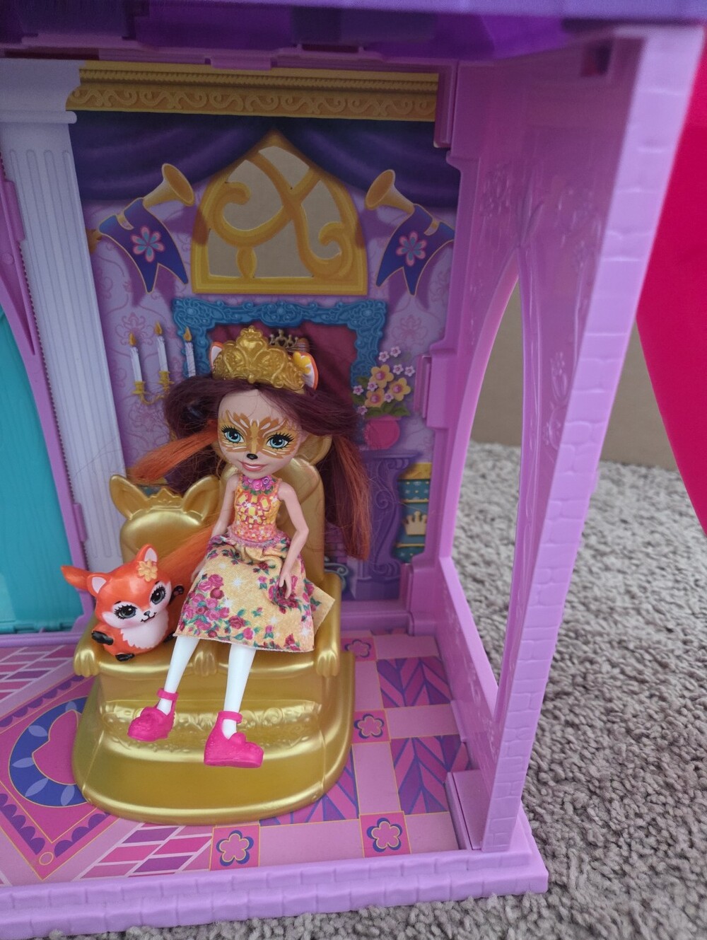 Enchantimals Royal Ball Castle Playset - Picture 5 of 9